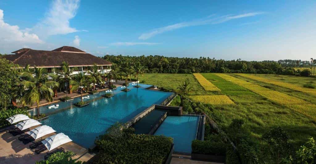 5 Star hotel Swimming pool with garden at Alila Diwa Goa in Majorda