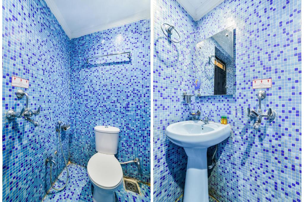 Bathroom at Casa Inn