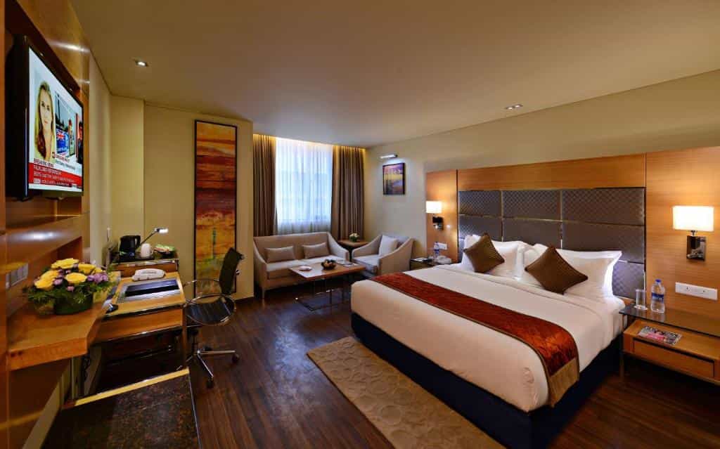 4 Star hotel  Bedroom at Country Inn in Panaji