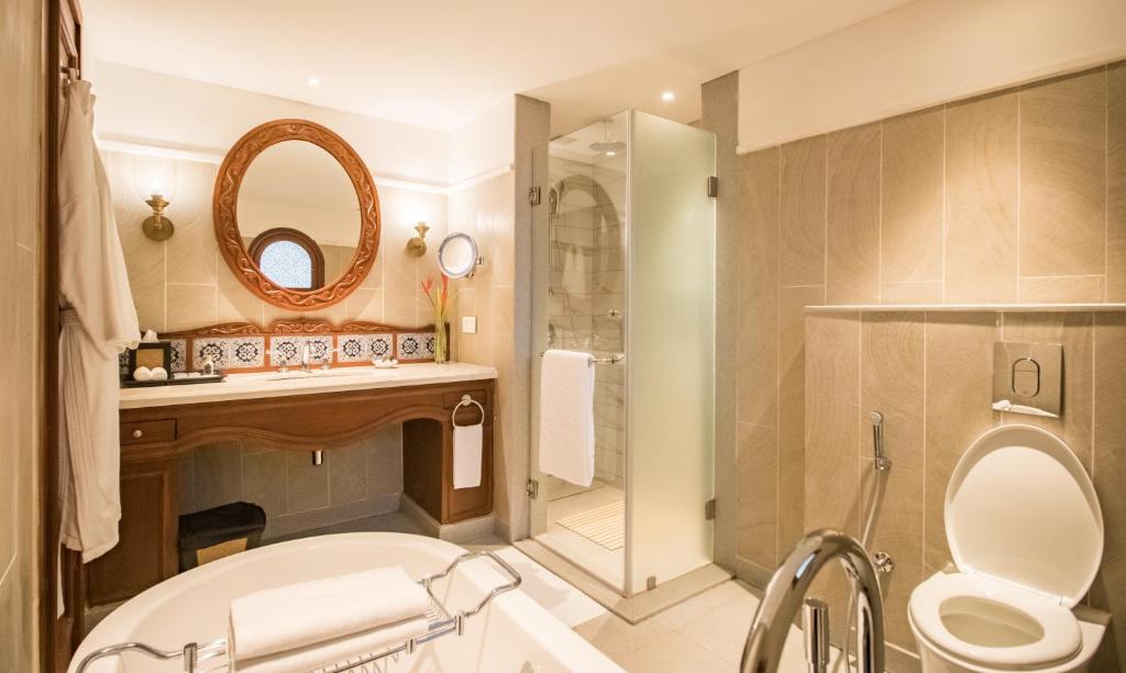 Bathroom at Taj Exotica Resort 